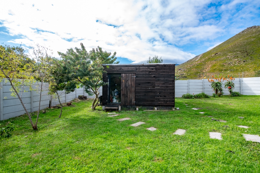 2 Bedroom Property for Sale in Pringle Bay Western Cape